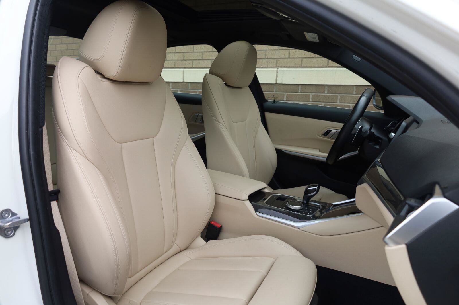 Used 2020 BMW 330i Sedan w/ Premium Package RWD image 30