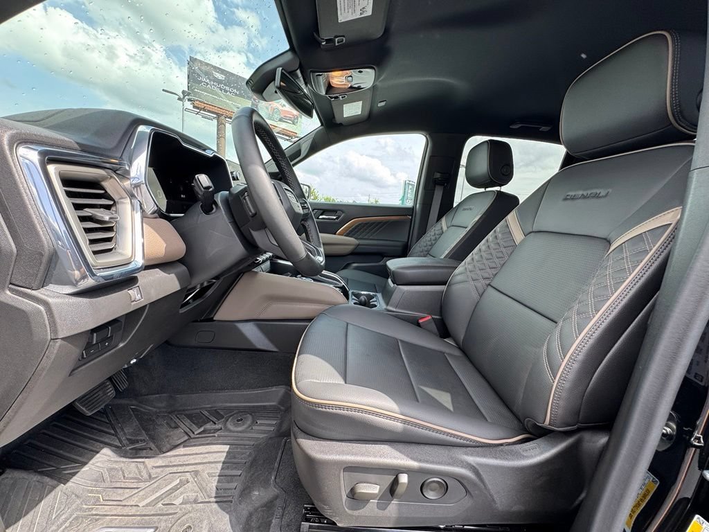 Used 2026 GMC Canyon Denali AWD/4WD image 27