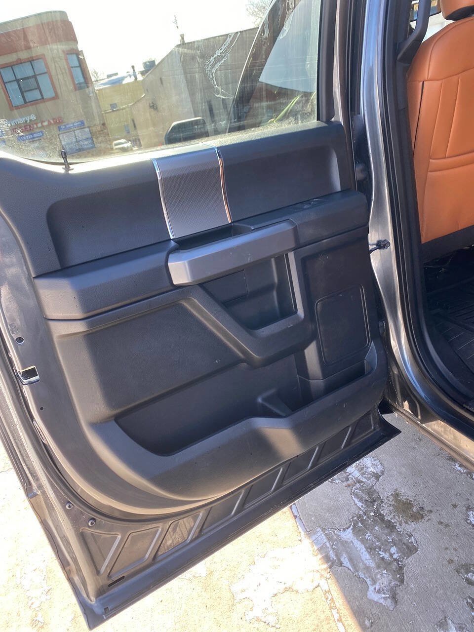 Used 2016 Ford F150 XLT w/ Equipment Group 302A Luxury image 15