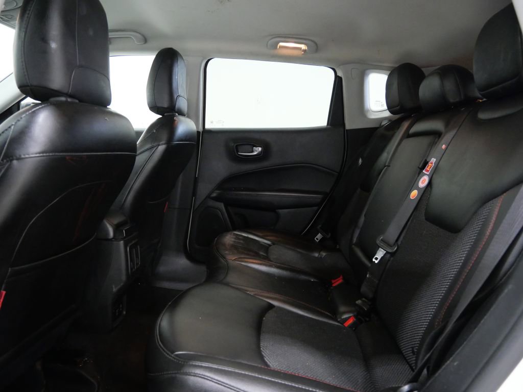Used 2020 Jeep Compass Trailhawk AWD/4WD image 23