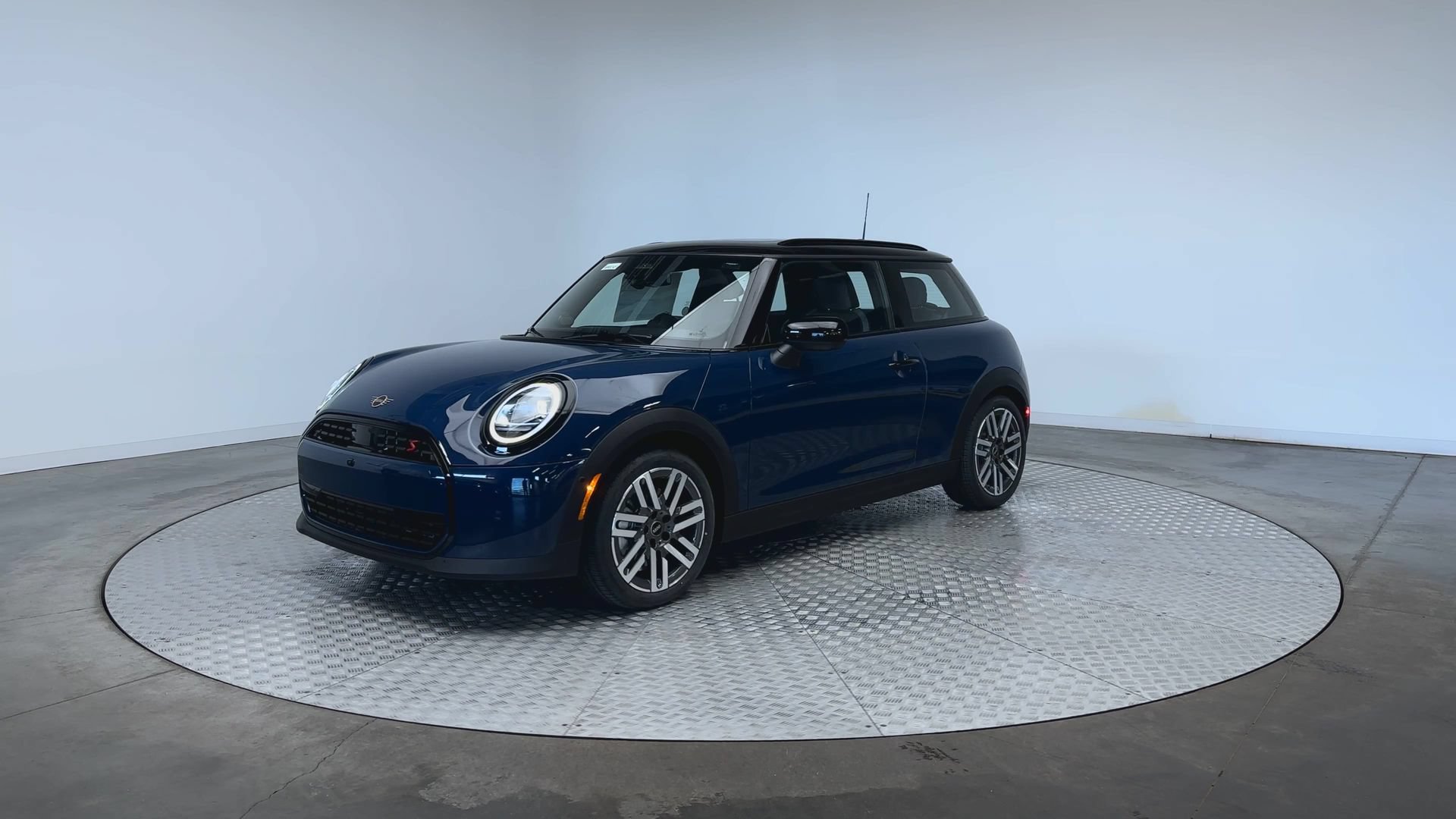 New 2026 MINI Cooper S FWD image 4