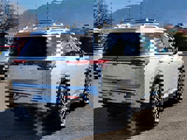 Certified 2024 Nissan Pathfinder Platinum image 3