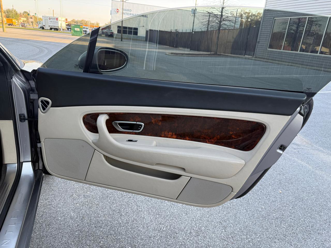 Used 2005 Bentley Continental GT image 16