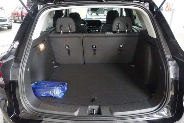 New 2026 Chevrolet TrailBlazer LT w/ LT Cold Weather Package FWD image 19