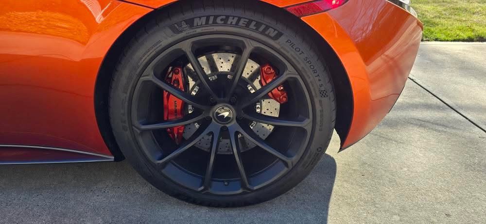 Used 2019 McLaren 570S Spider image 5