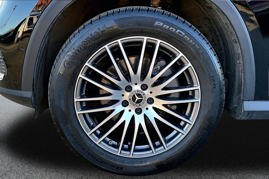 Used 2024 Mercedes-Benz GLC 300 4MATIC image 34