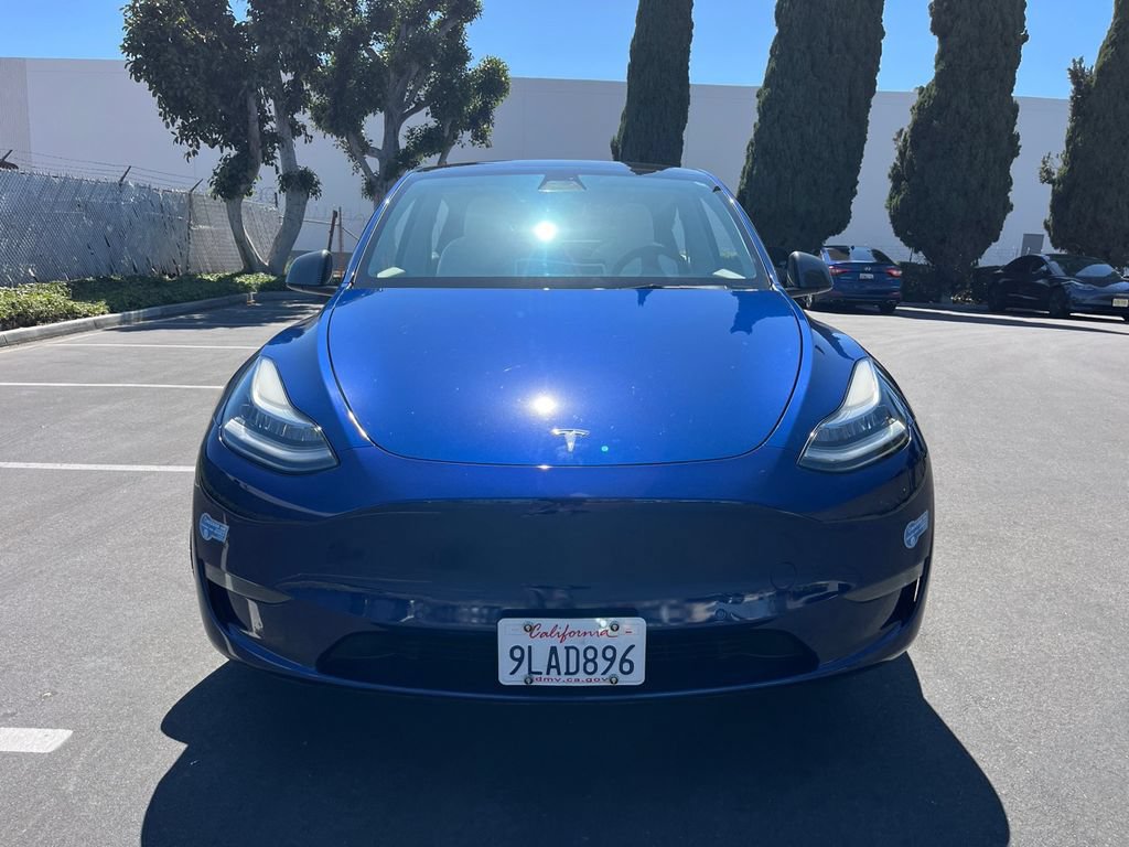 Used 2021 Tesla Model Y Long Range AWD/4WD image 2