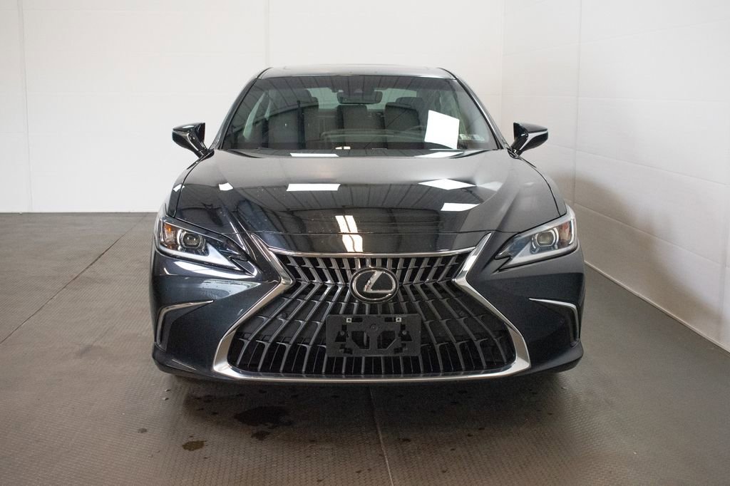 Used 2022 Lexus ES 250 w/ Premium Package AWD/4WD image 2