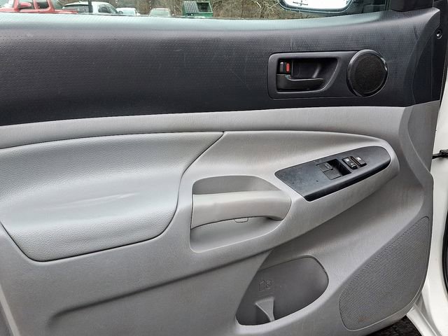 Used 2015 Toyota Tacoma 4x4 Access Cab V6 image 14