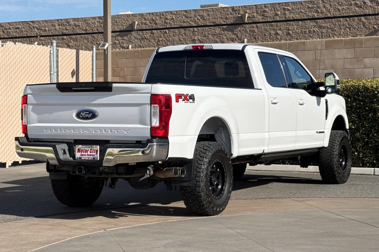 Used 2019 Ford F250 Lariat w/ Lariat Ultimate Package AWD/4WD image 4
