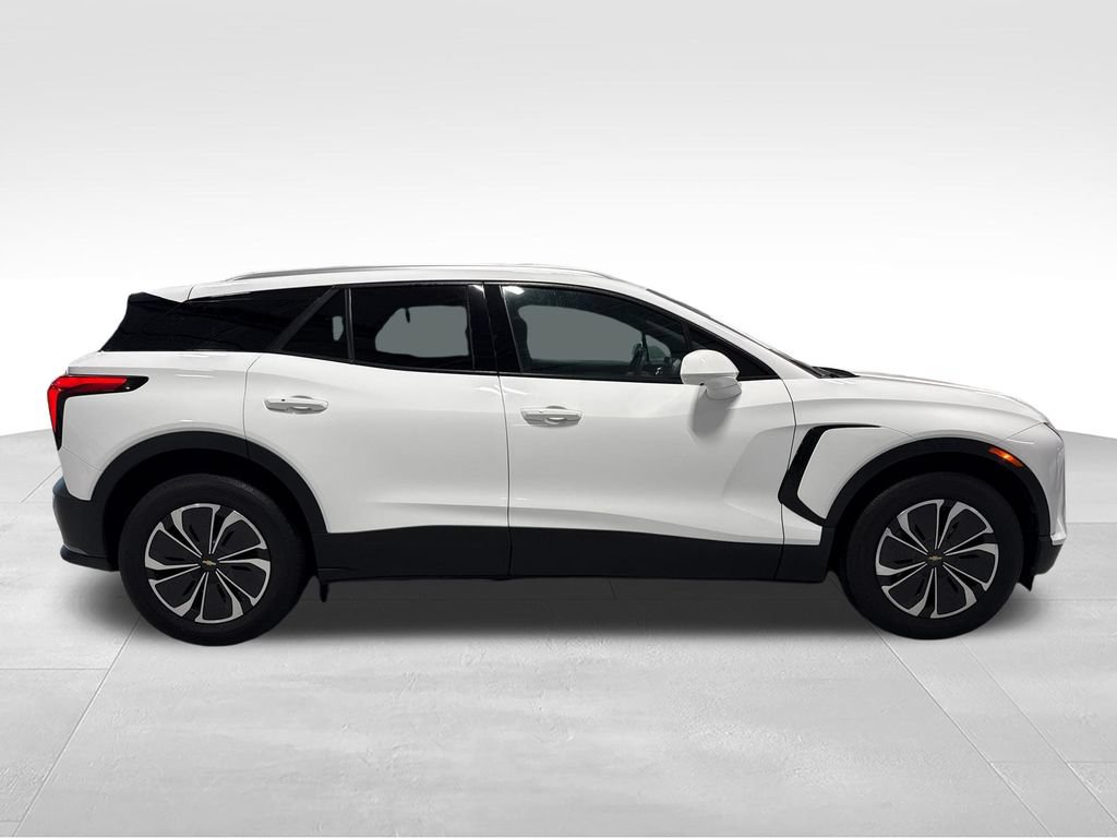 Used 2024 Chevrolet Blazer EV LT AWD/4WD image 52