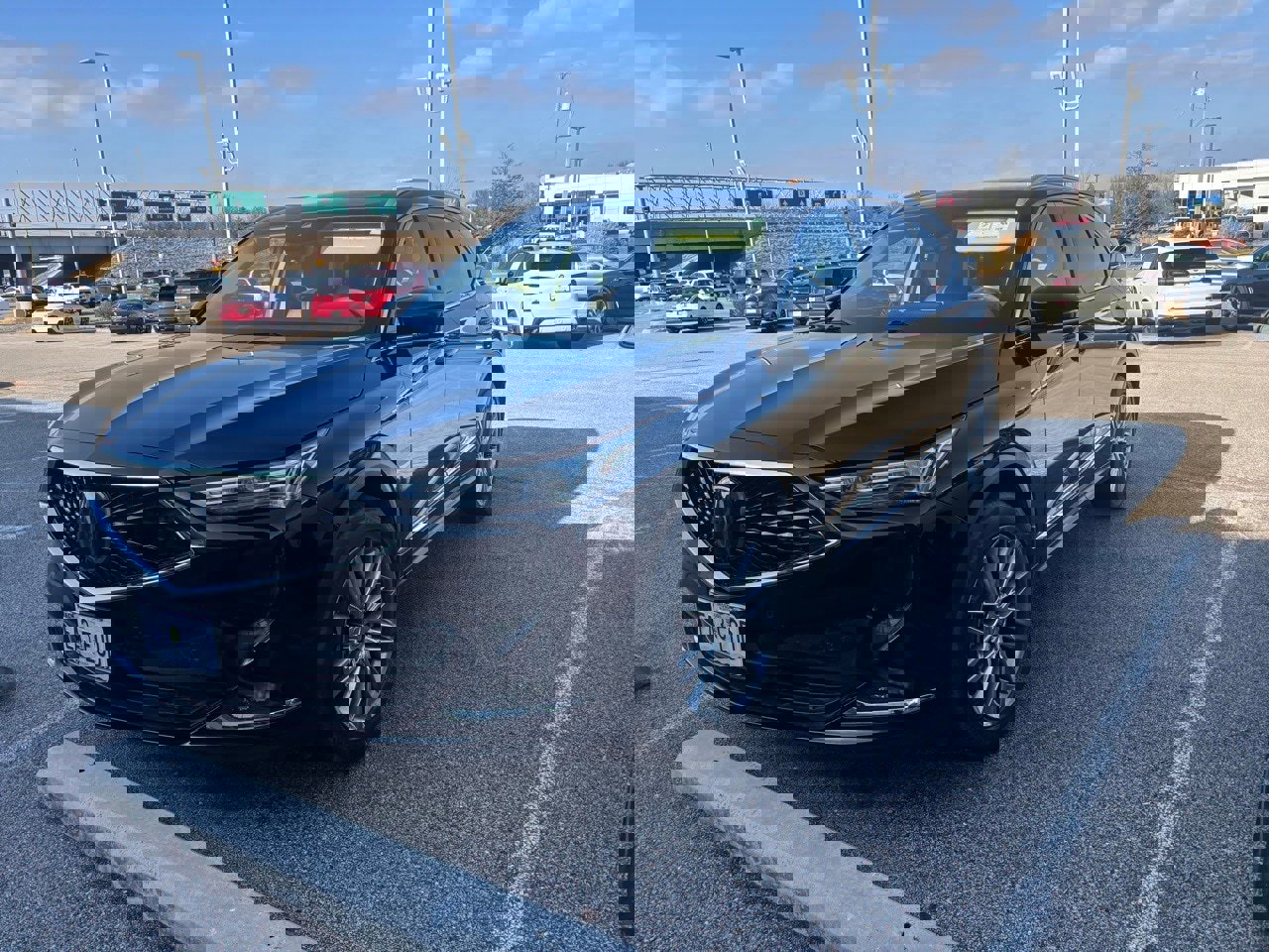 Used 2022 Acura MDX SH-AWD w/ Advance Package image 2