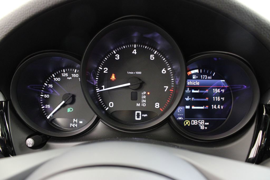 New 2026 Porsche Macan image 18