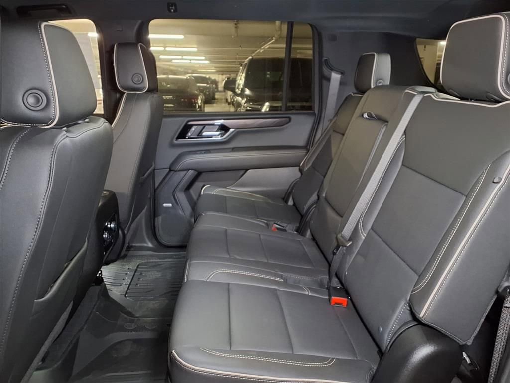 New 2026 GMC Yukon XL Elevation AWD/4WD image 12
