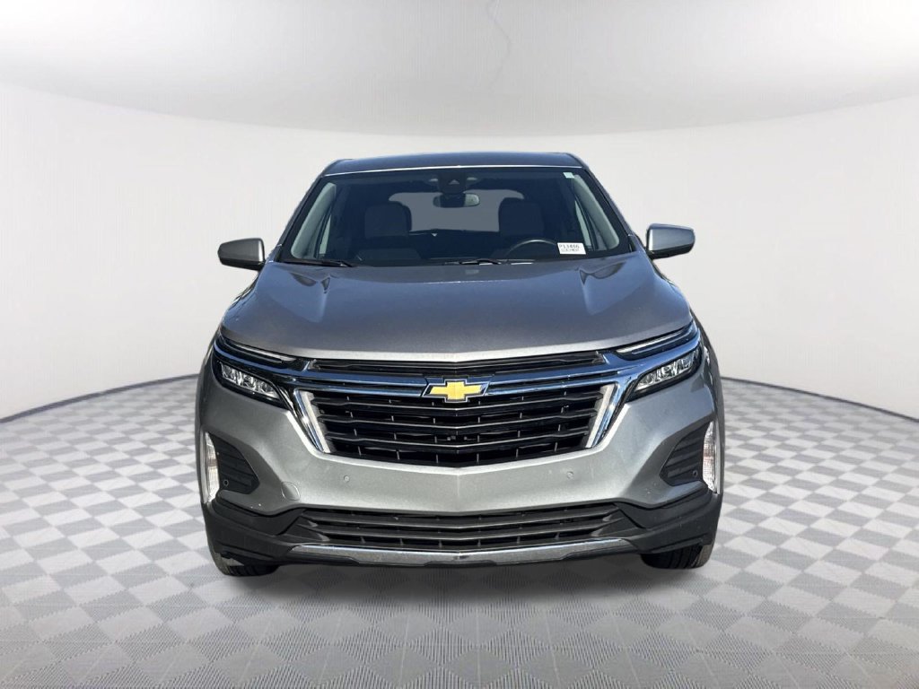 Used 2024 Chevrolet Equinox LT AWD/4WD image 2