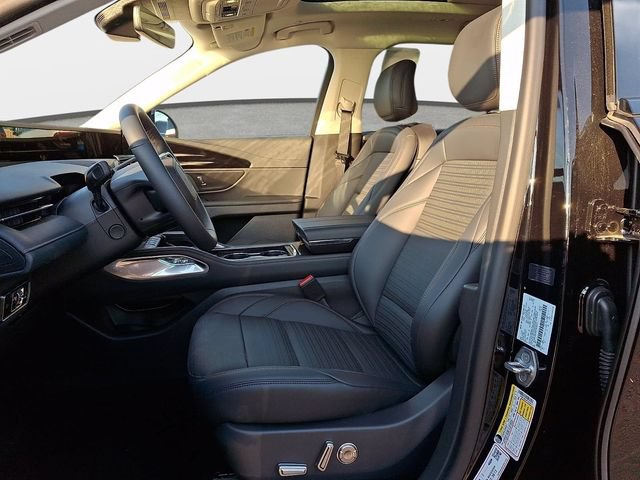 New 2026 Lincoln Nautilus Reserve w/ Jet Appearance Package AWD/4WD image 11