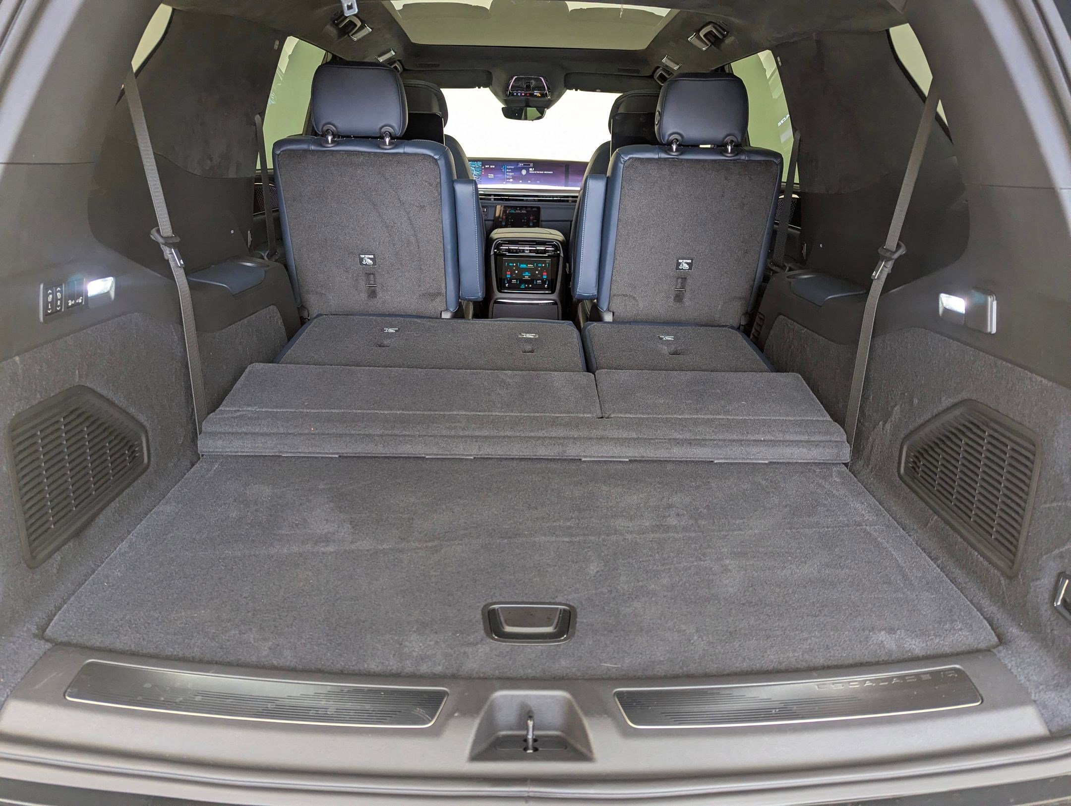 New 2026 Cadillac Escalade IQL Sport 2 image 23