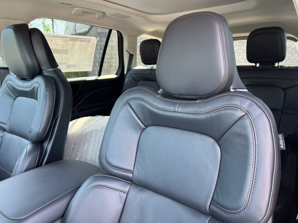 New 2027 Lincoln Aviator Reserve AWD/4WD image 14