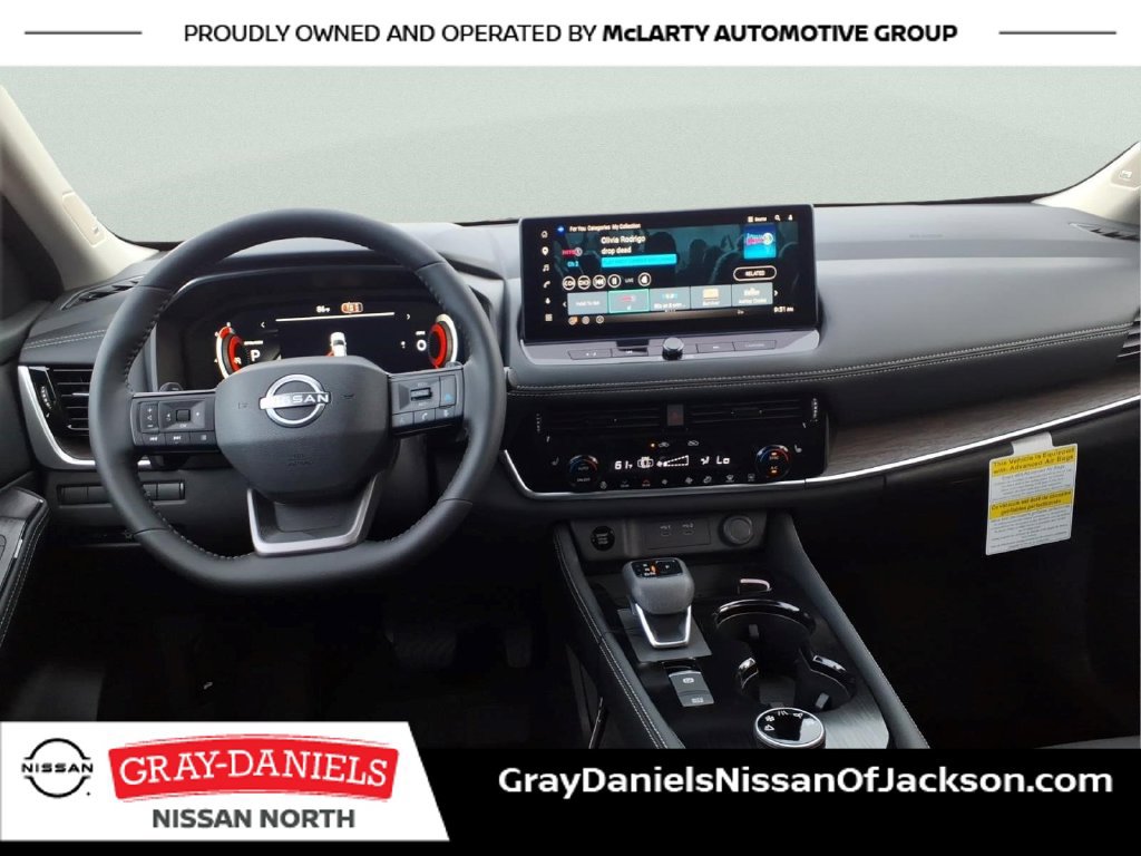 New 2026 Nissan Rogue Platinum w/ Platinum Premium Package AWD/4WD image 10