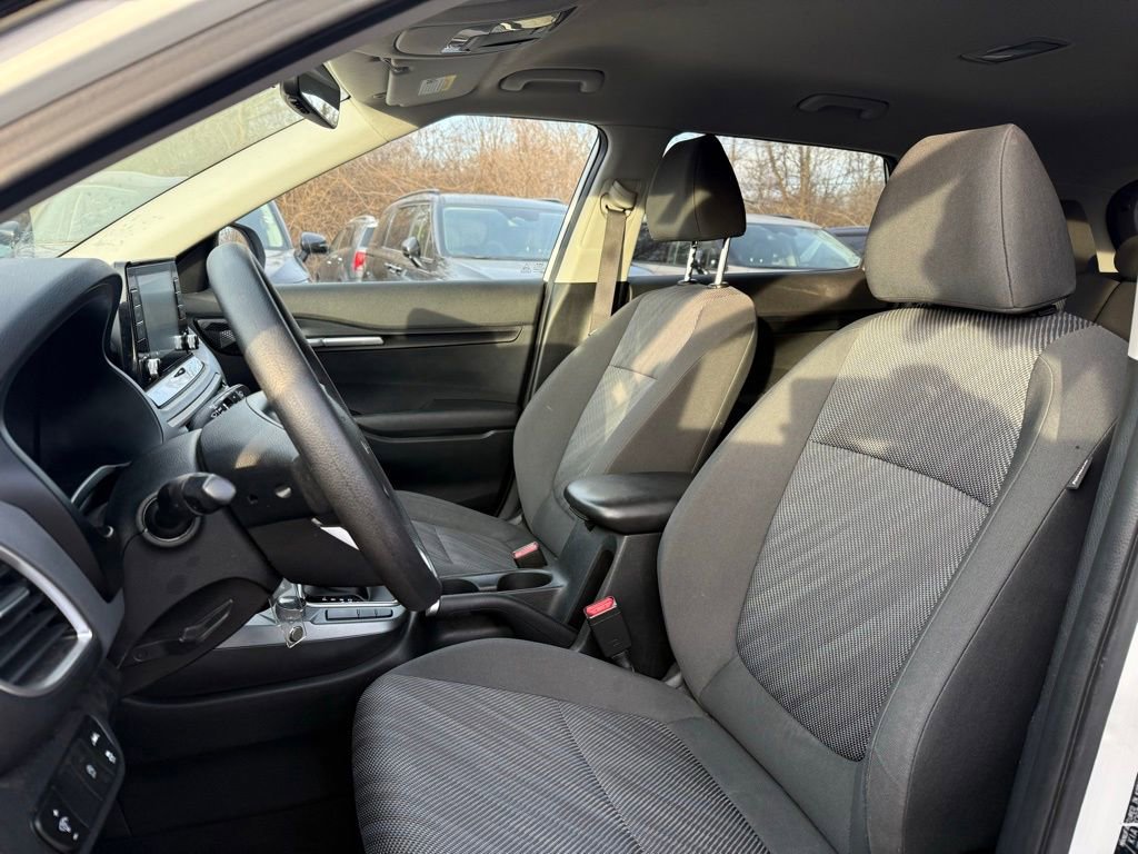 Certified 2023 Kia Seltos LX image 9