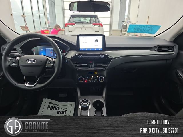 Used 2024 Ford Escape Active image 12