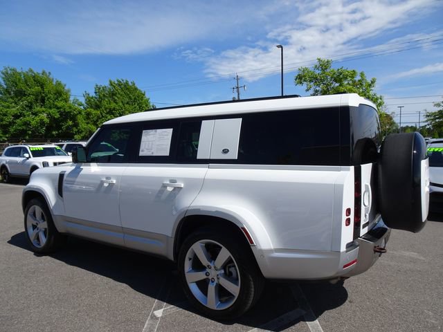 Used 2023 Land Rover Defender 130 First Edition AWD/4WD image 6