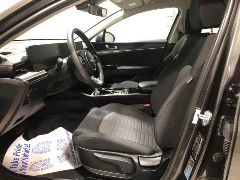 New 2025 Kia K5 LXS image 17