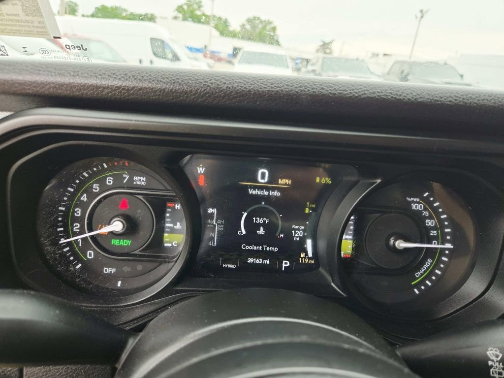 Used 2024 Jeep Wrangler Unlimited w/ Convenience Group AWD/4WD image 25