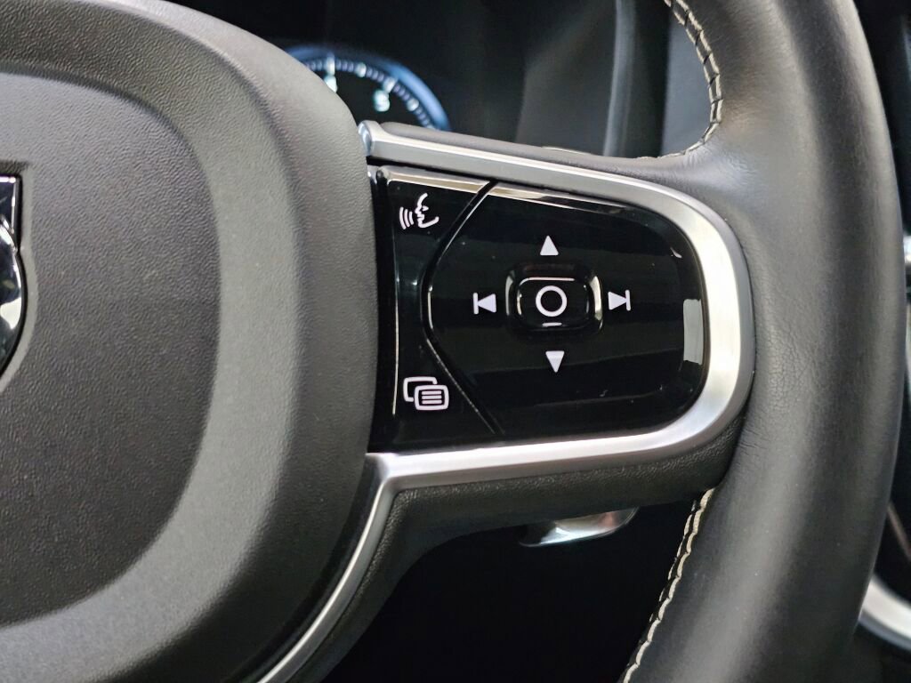 Used 2019 Volvo S60 T5 R-Design FWD image 31