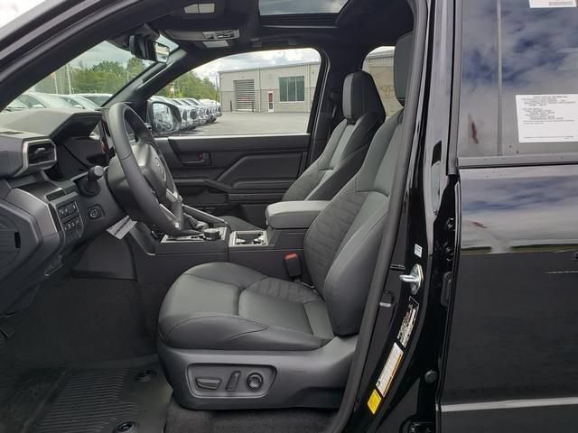 New 2026 Toyota 4Runner TRD Off-Road Premium AWD/4WD image 10