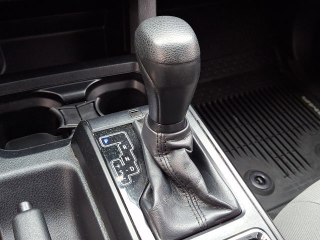 Certified 2018 Toyota Tacoma SR w/ SR Convenience Package image 14