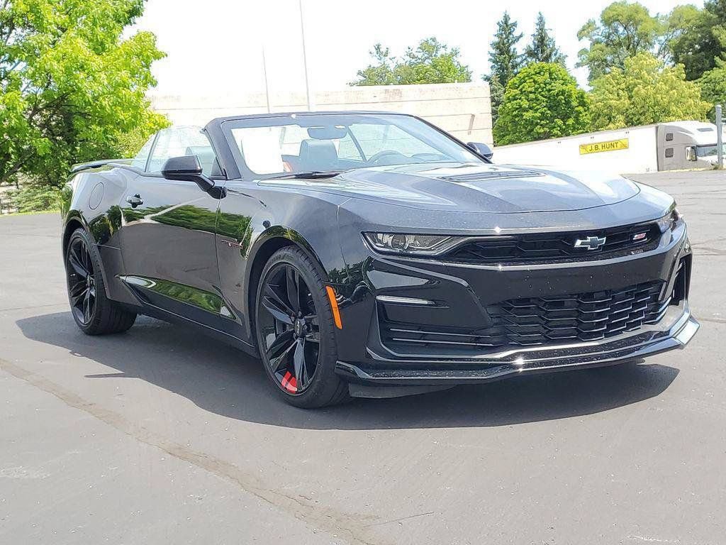 Certified 2021 Chevrolet Camaro SS w/ Redline Edition RWD image 2