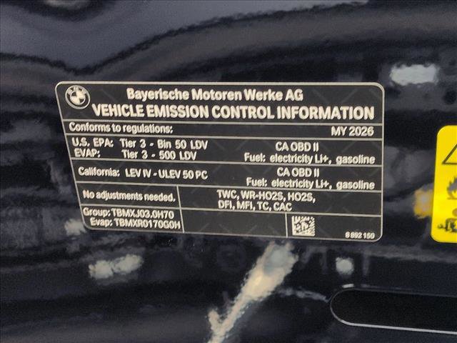 New 2026 BMW 750e xDrive image 20