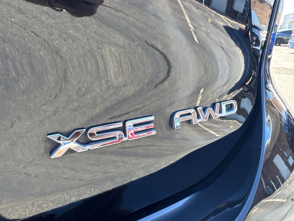 Used 2022 Toyota Highlander XSE AWD/4WD image 31