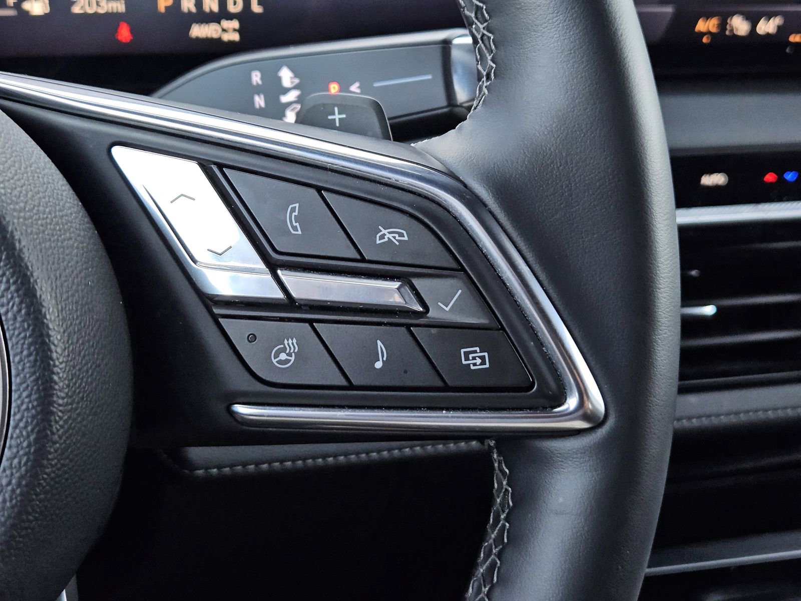 Used 2025 Buick Enclave Preferred image 28