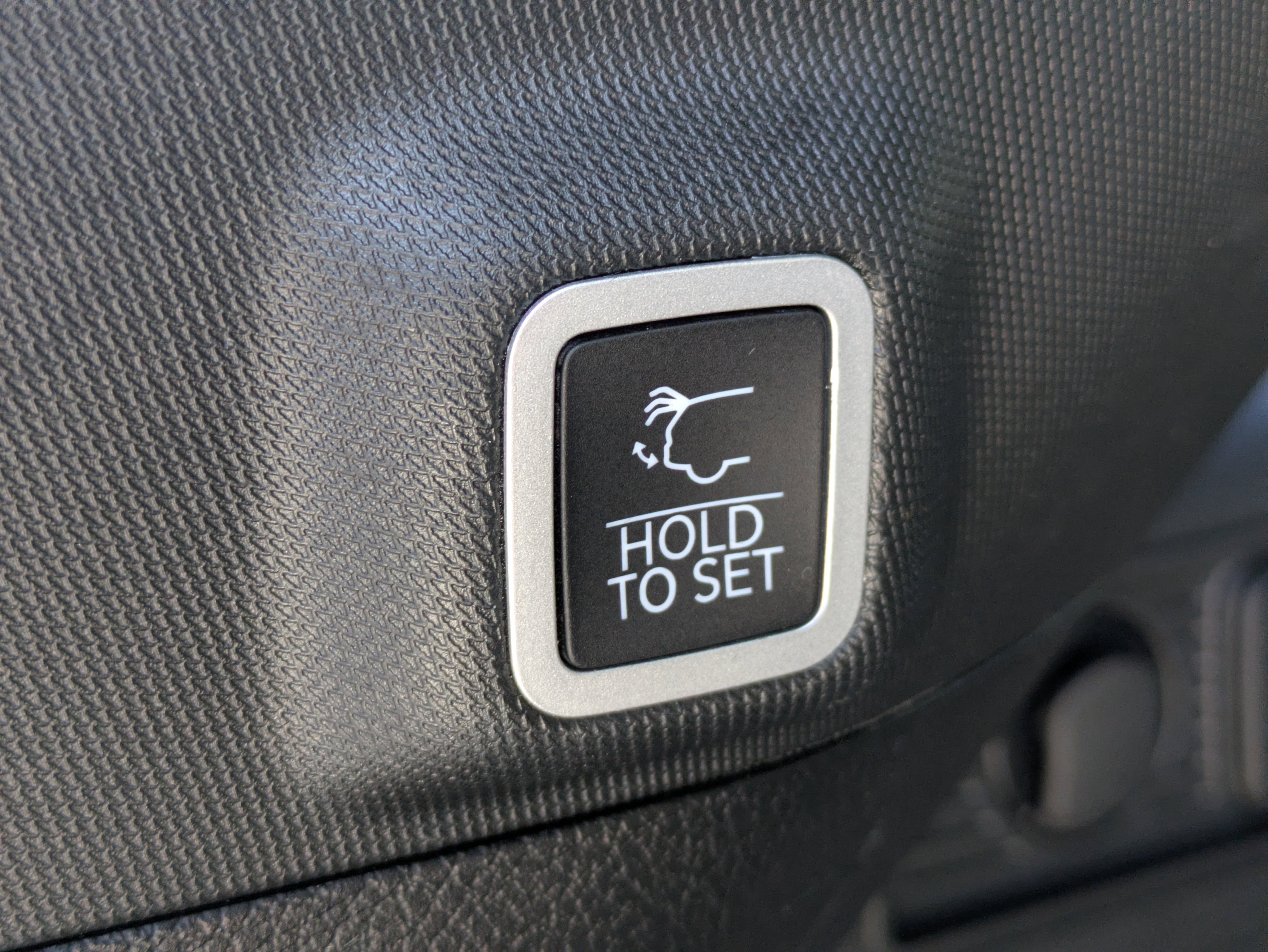 Used 2023 Jeep Grand Cherokee Summit AWD/4WD image 12