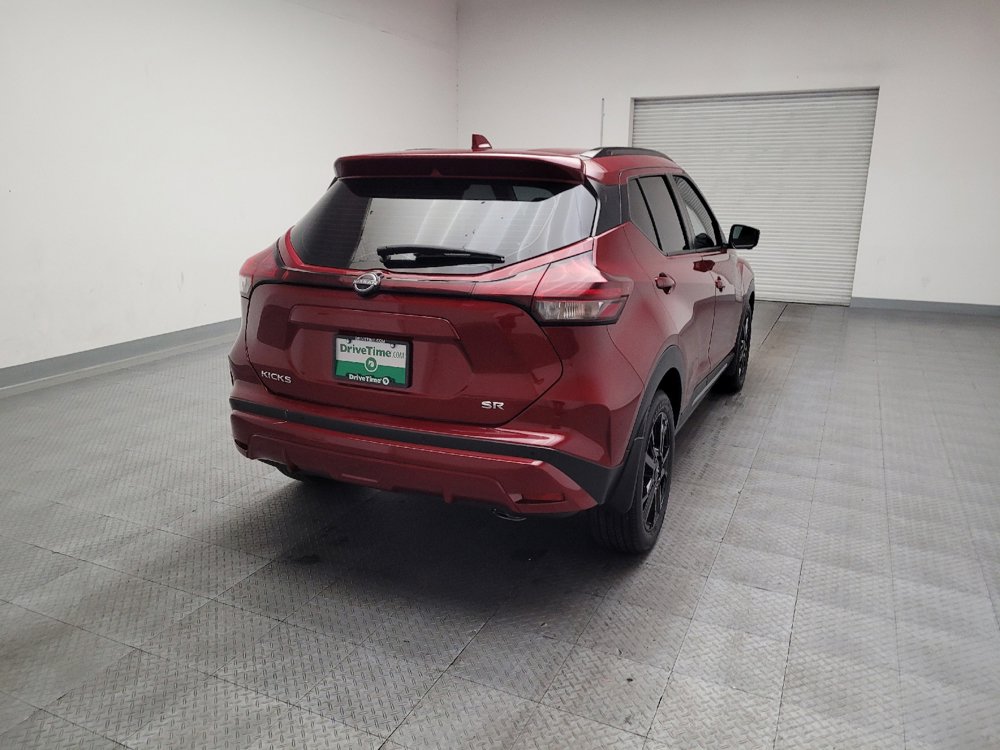 Used 2024 Nissan Kicks SR w/ SR Premium Package FWD image 7