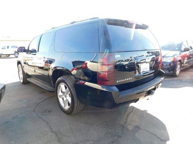 Used 2008 Chevrolet Suburban LTZ w/ LTZ Preferred Equipment Group image 4