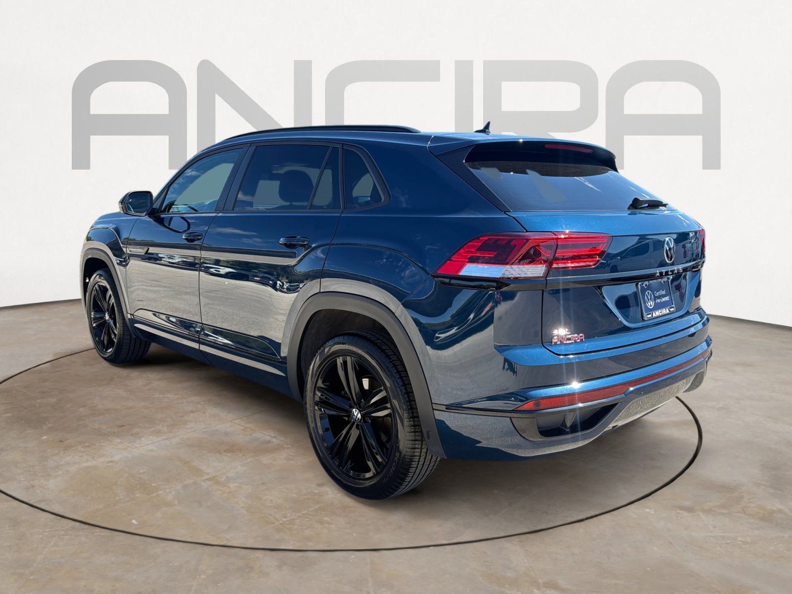 Certified 2023 Volkswagen Atlas Cross Sport SEL R-Line AWD/4WD image 8