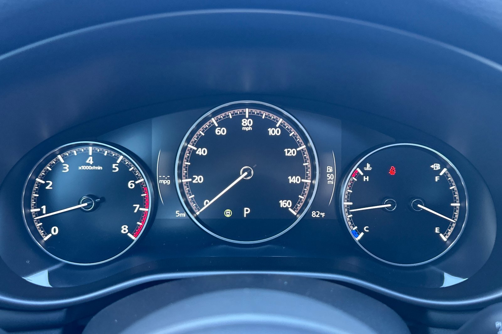 New 2026 MAZDA MAZDA3 Hatchback w/Premium Plus Pkg image 30