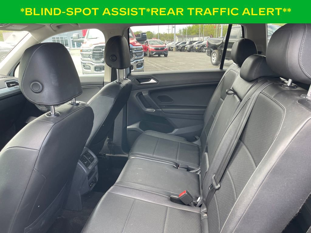Used 2020 Volkswagen Tiguan SE FWD image 11