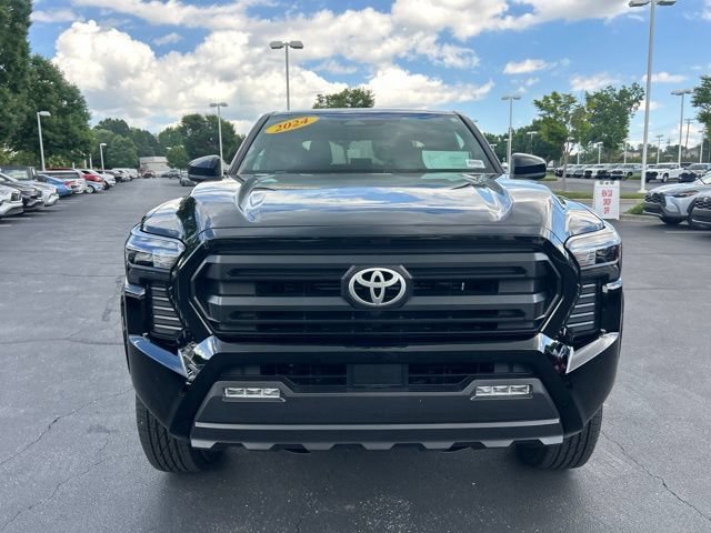 Used 2024 Toyota Tacoma SR5 AWD/4WD image 2