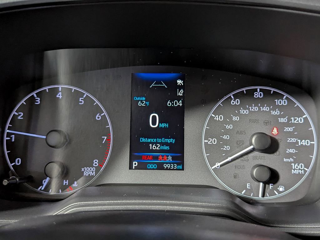 Used 2025 Toyota Corolla LE image 28