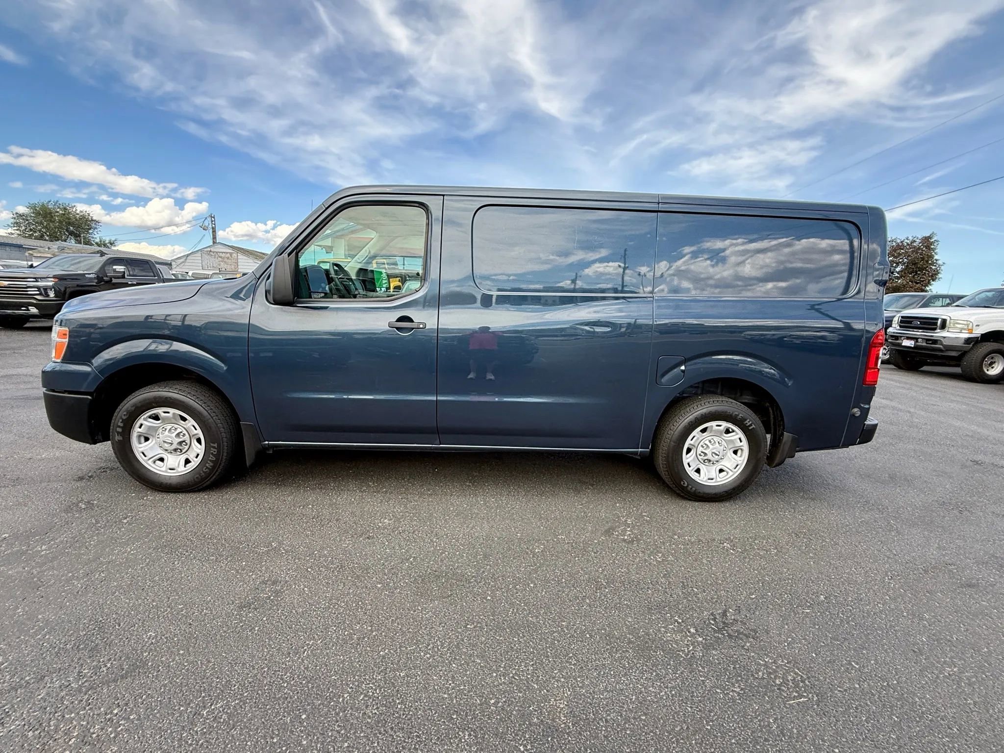Used 2016 Nissan NV 1500 SV image 2