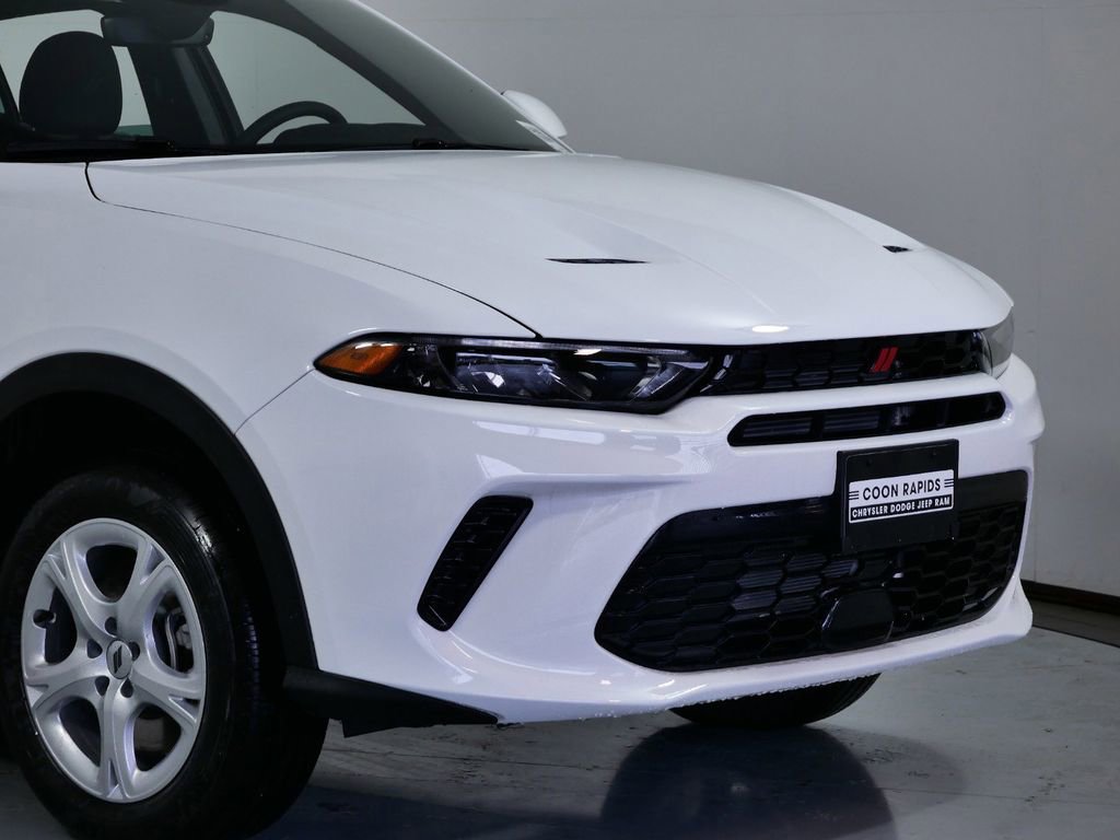 Certified 2024 Dodge Hornet GT image 3