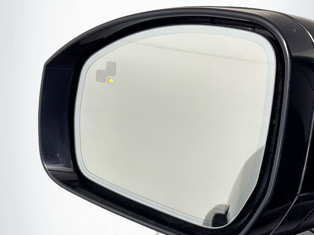 Used 2021 Land Rover Range Rover Sport HST image 17