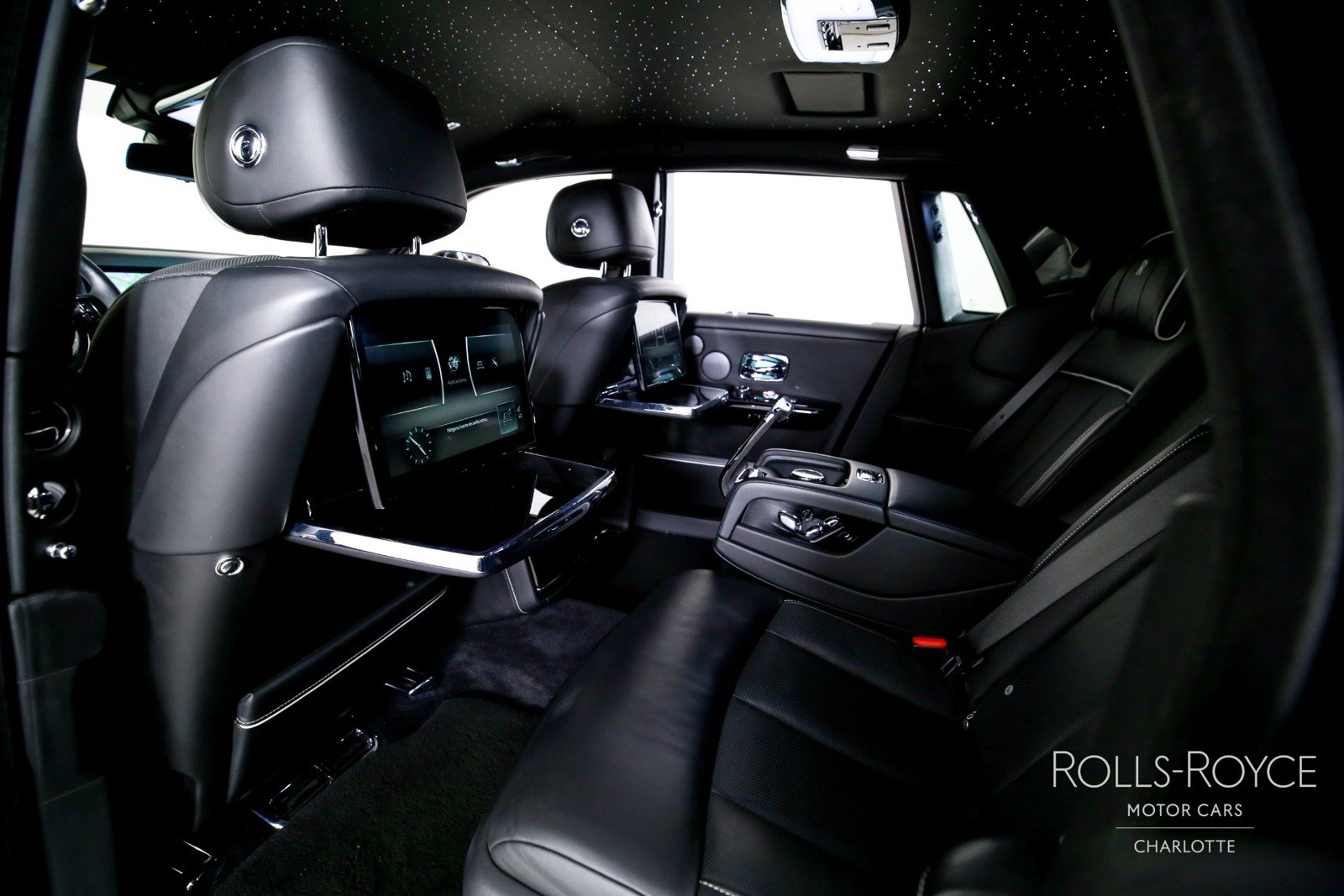 Used 2020 Rolls-Royce Phantom Sedan RWD image 20