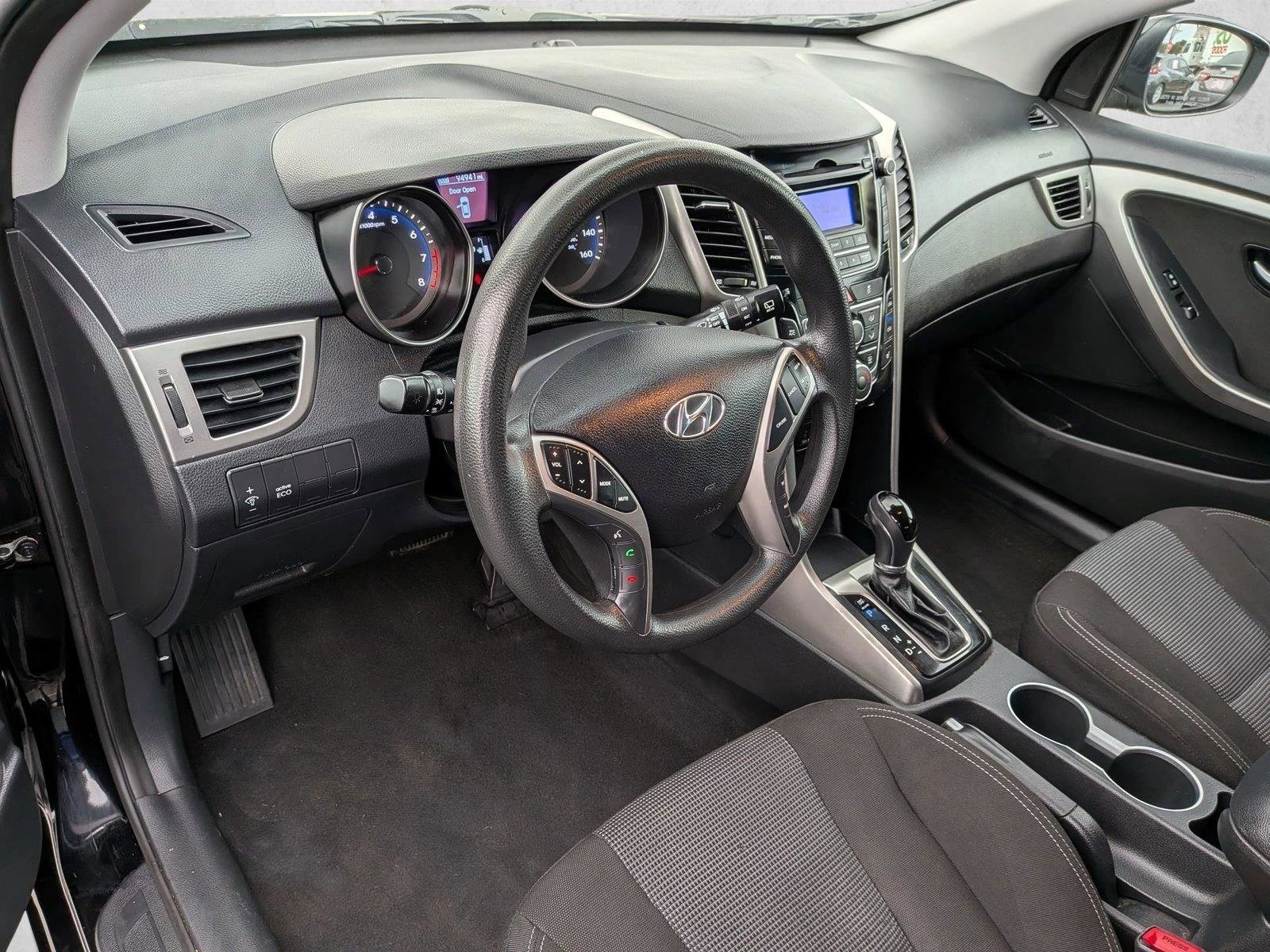 Used 2013 Hyundai Elantra GT FWD image 9
