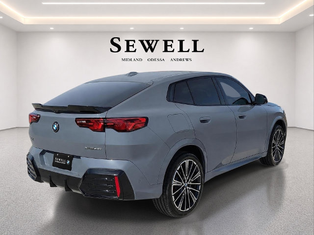 New 2027 BMW X2 xDrive28i AWD/4WD image 4