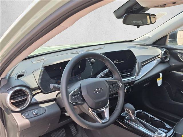 New 2026 Chevrolet Trax ACTIV w/ Sunroof Package FWD image 3